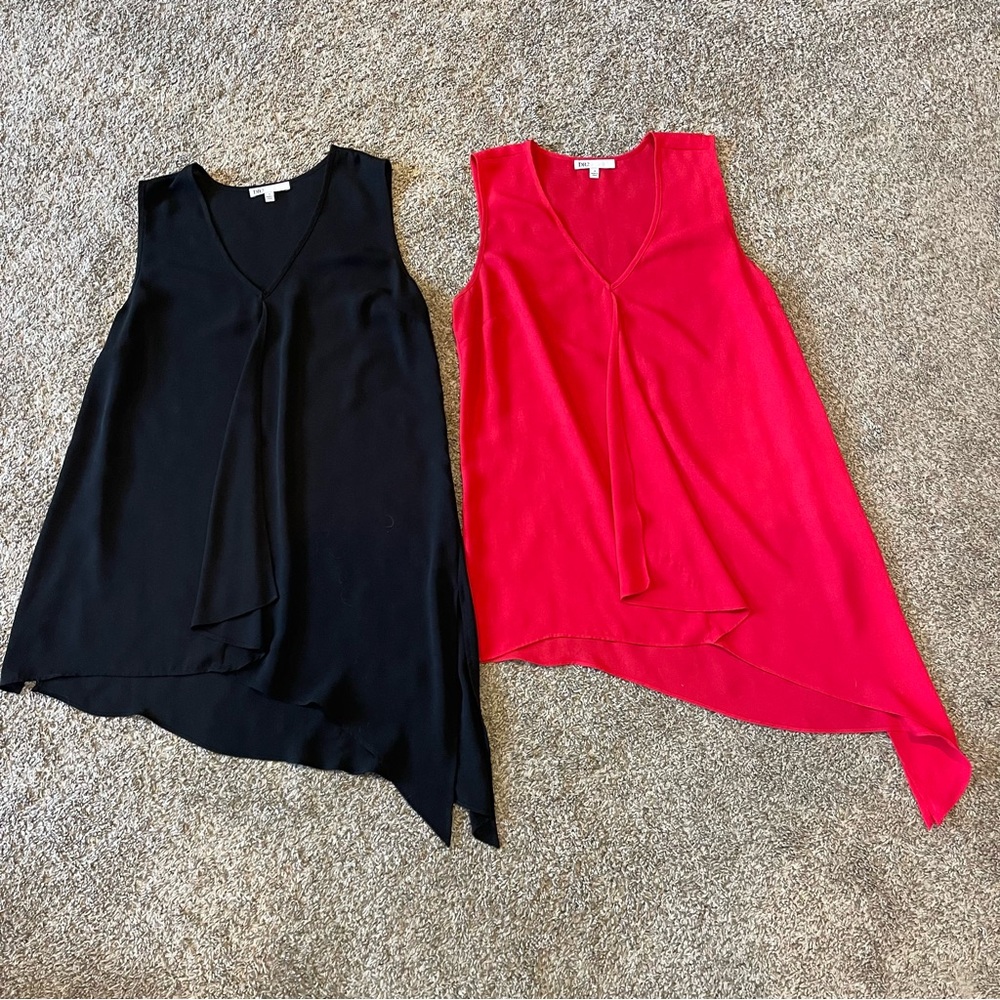 Set of 2 asymmetrical tunic flowy tops with front ruffle and side slits, v-neck